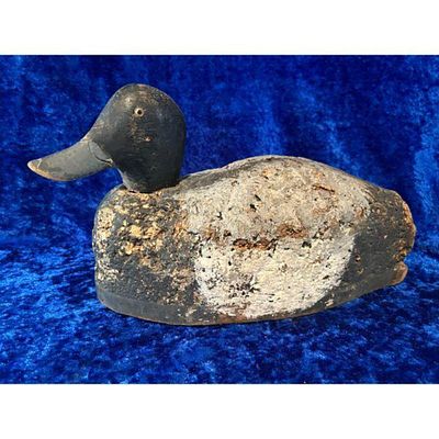 Wooden Duck Decoy Hand-Carved Black and White Vintage Folk Art Piece. Vintage hand-carved wooden 