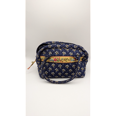 Floral Travel Bag, Floral Decor, Handbag. Description: Blue floral travel bag in fabric. Unique 