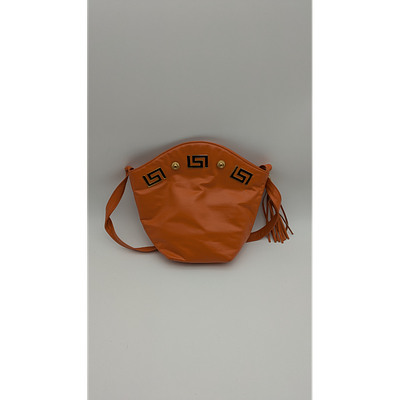 Leather Handbag Purse, Bucket Bag - Leather - Orange. Description: Orange leather bucket bag 
