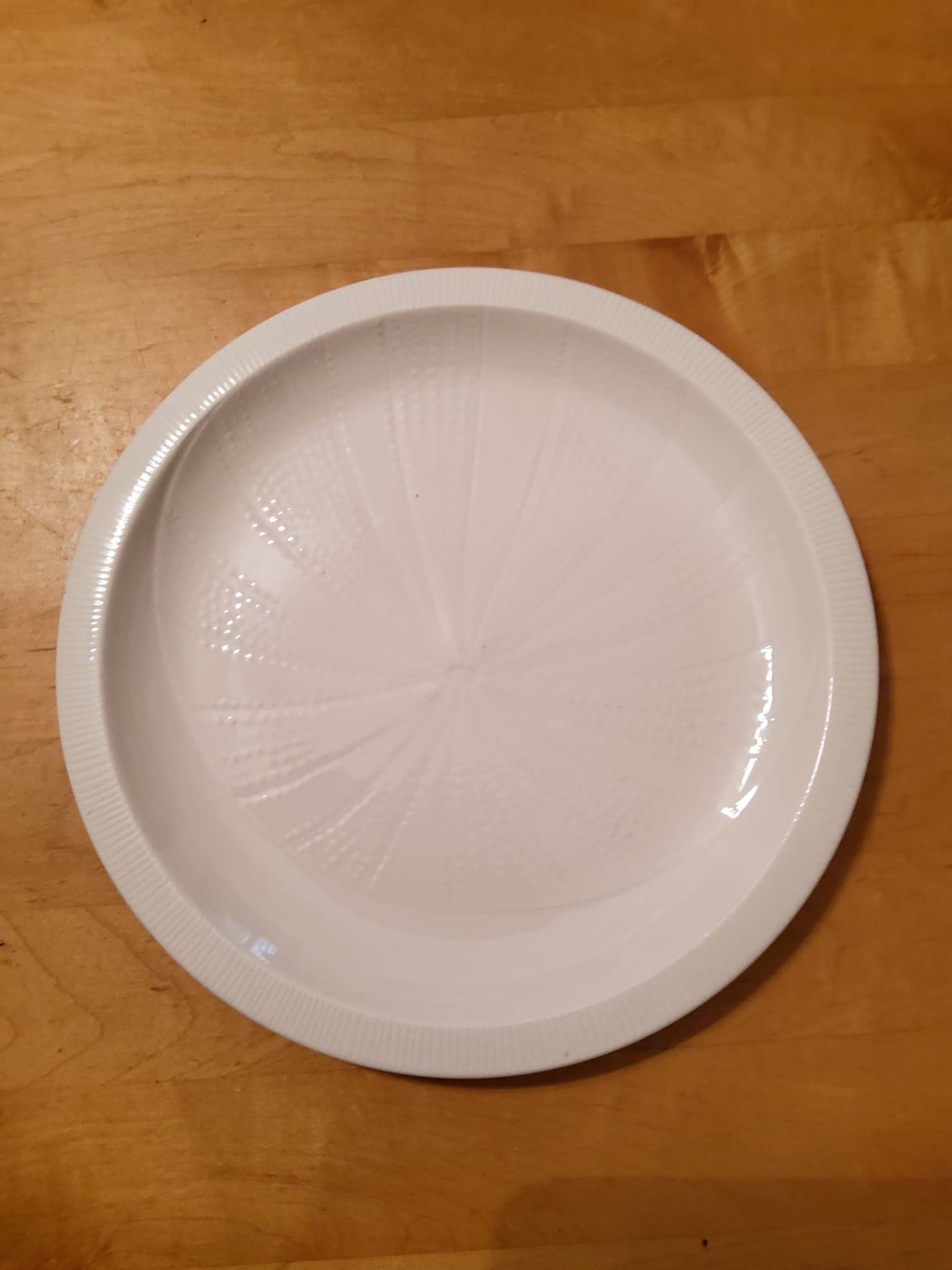 Set of 2 Studio Nova Fine Porcelain Plates