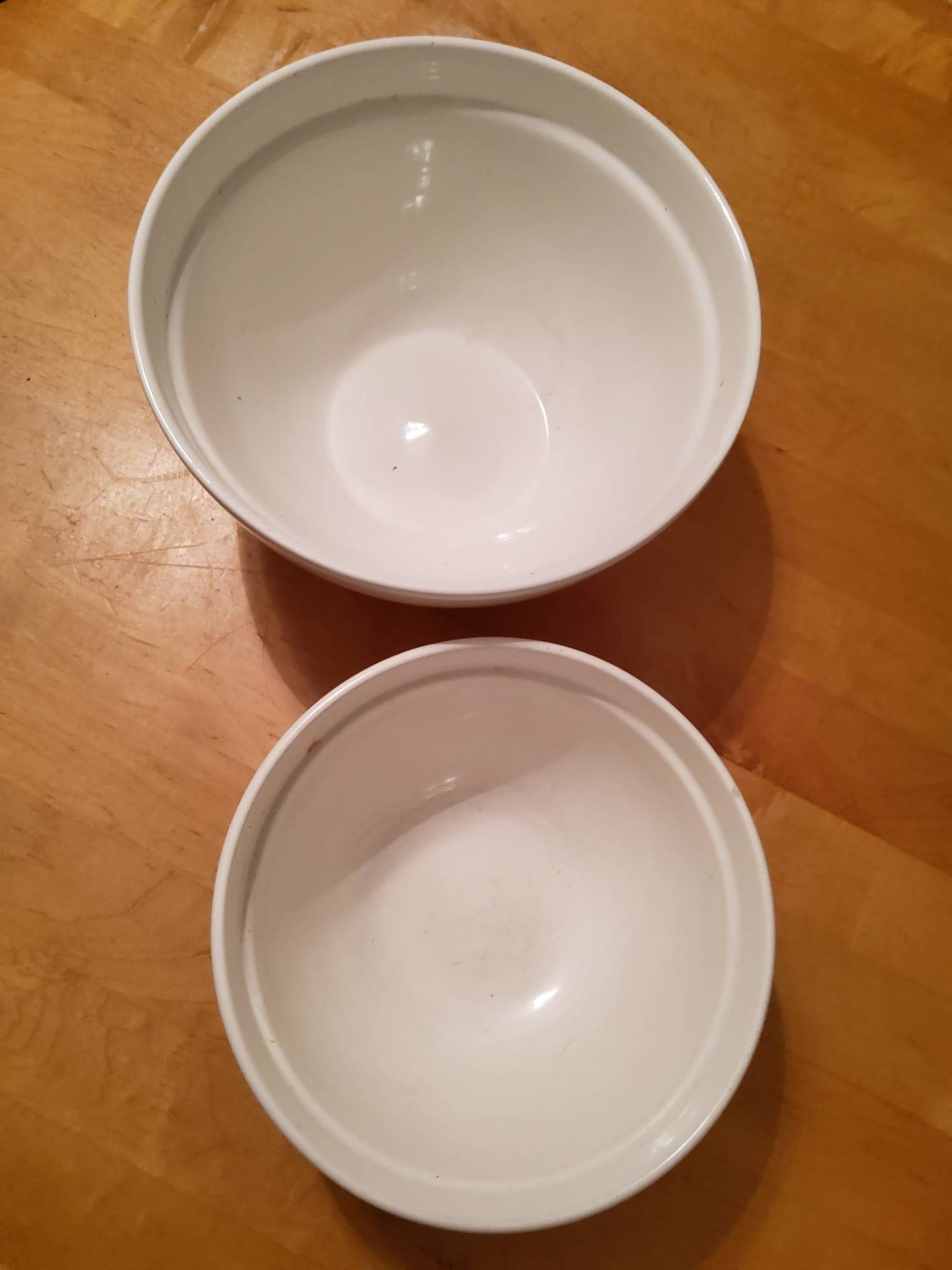 Set of 2 White Ceramic Mixing Bowls