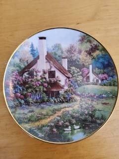 Franklin Mint ‘A Cozy Glen’ Collector Plate