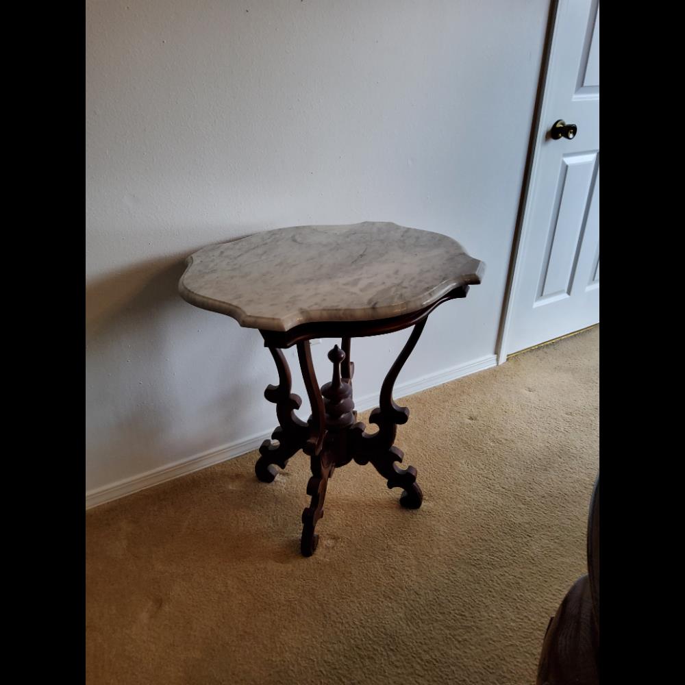 Accent Table Marble Top Dark Brown Scalloped Edge