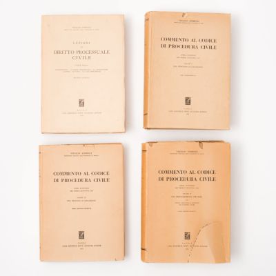 QUATTRO VOLUMI DI DIRITTO di Virgilio Andrioli. Categoria: Libri