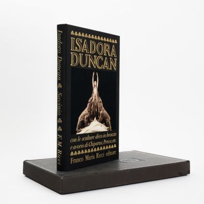 AA.VV. ISADORA DUNCAN con un testo di Alberto Savinio. Categoria: Libri