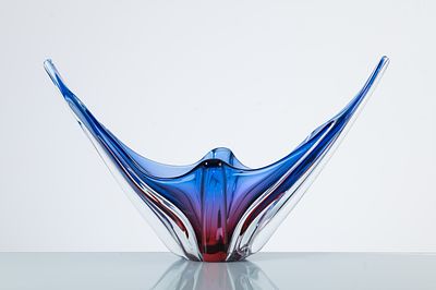 MAESTRI MURANESI, Grande coppa in vetro. Produzione Murano, Italia 1970 ca. Grande coppa in 