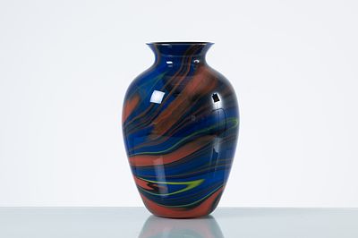 OTTAVIO MISSONI, Vaso in vetro. Produzione Murano, Italia 1990 ca. Vaso in vetro policromo con 