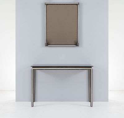 ROMEO REGA, Consolle e specchio da parete. Produzione Italia 1970 ca. Consolle in metallo 