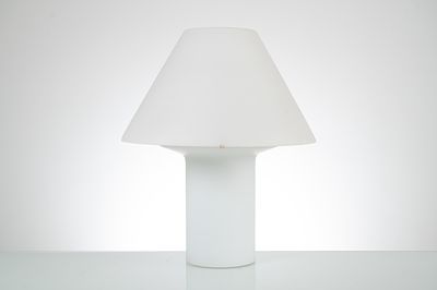 MAESTRI MURANESI, Lampada da tavolo. Produzione Italia, 1970 ca. Lampada da tavolo ad una luce 