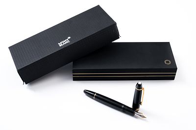 MONTBLANC MEISTERTUCK n&deg; 146 penna stilografica in resina lacca nera, pennino in oro giallo e 