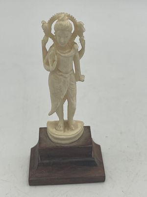 דמות שנ הב מגולפת של שיווה עם קוברה, תחילת עד אמצע המאה ה-20