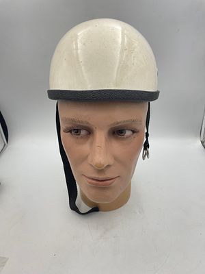 קסדת אופנוע וספה רטרו ישנה . קסדת אופנוע וספה רטרו ישנה