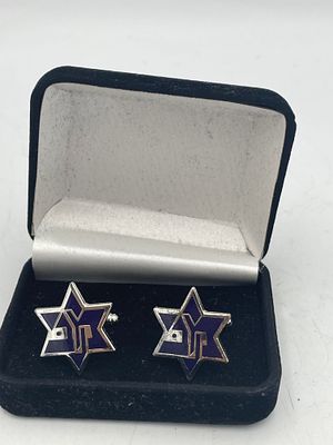 חפתים עם הכיתוב מכבי Makkabi Frankfurt לצערי הקופסה לא נסגרת טוב