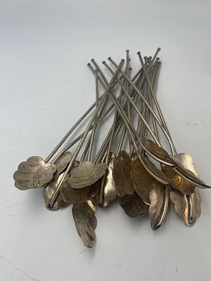 סט ענק קשים לשתיה קרה עשויים כסף 'סטרלינג' (חתומים), משקל כולל: 105 גרם. סט של 6 קשים לשתיה קרה 