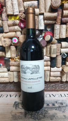 2006 לאפלטייר, Lapelletrie , סיינט אמיליון גרנד קרו. נשמר במרתף ממוזג, נבדק ונמצא תקין לצבע 