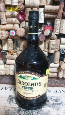 קרולאנס Carolans 
, ליקר אייריש קרים , ליטר. נשמר במרתף ממוזג, נראה סגור ותקין, ללא אחריותי