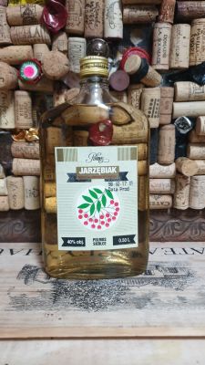 וודקה מעניינת ונדירה יוצרה ב1981 *למייטב הבנתי.