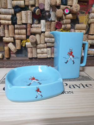 מאפרה וכד של ג'וני ווקר גוון תכלת מצב מושלם