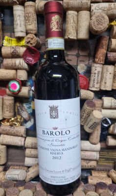 גיאקוזה ברולו סינגל ויניארד מנדורלו 2012 , שמור במקרר יין , מצב תקין שמור באחריותי.