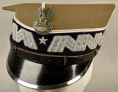 Visor cap for Polish Army Brigadier General. Schirmm&uuml;tze f&uuml;r Brigadegeneral polnisches Heer III. 