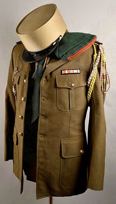 French Foreign Legion paratrooper uniform. Uniform Sergeant Chef/Fallschirmj&auml;ger der 