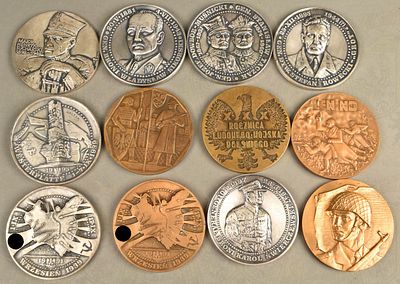 12 Gedenkmedaillen 1970-1995#: 2x &Uuml;berfall auf Polen 1.9./17.9.1939; 2x Verteidigung d. 