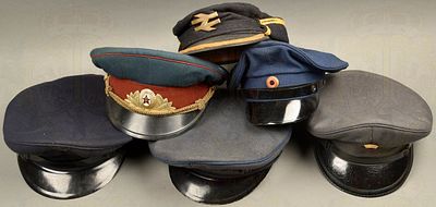 6 international visor caps. 6 Schirmm&uuml;tzen#: Offizier d. Innenren Sicherheit UdSSR, Herst. 