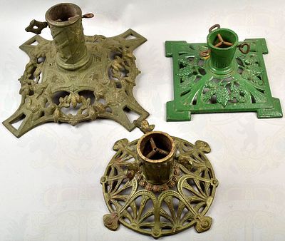 3 German Christmas tree stands. 3 Weihnachtsbaumst&auml;nder Deutschland, 2 um 1930-1940, 1 DDR 