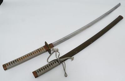 Japan Katana, polierte scharfe Klinge m. schwachem &Auml;tzdamast, L. 73,5, ges. 102cm, Tsuba u. 