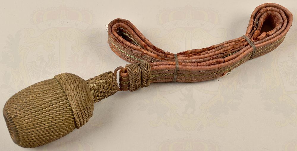Swiss Army sword knot about 1900. Portepee Schweiz um 1900, (Schlagband), roter beschabter 