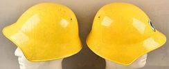 2 Swiss civil defence steel helmets 1940/63. 2 Stahlhelme 1940/63 Zivilschutz Schweiz, gelb Image - 1
