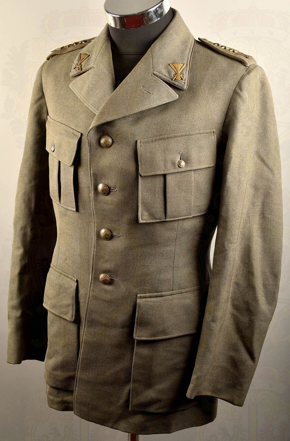 Swedish tunic 1952 quartermaster colonel. Uniformrock 1952 Oberst Quartiermeisterkorps Schweden 