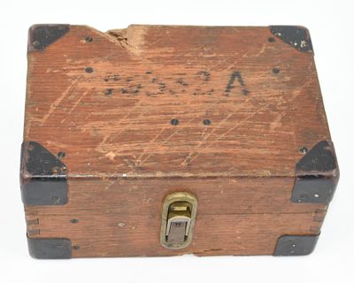 Leveling Divice Carl Zeiss. Levelling instrument Carl Zeiss Ni.C, no. 46332 A, metal casing 