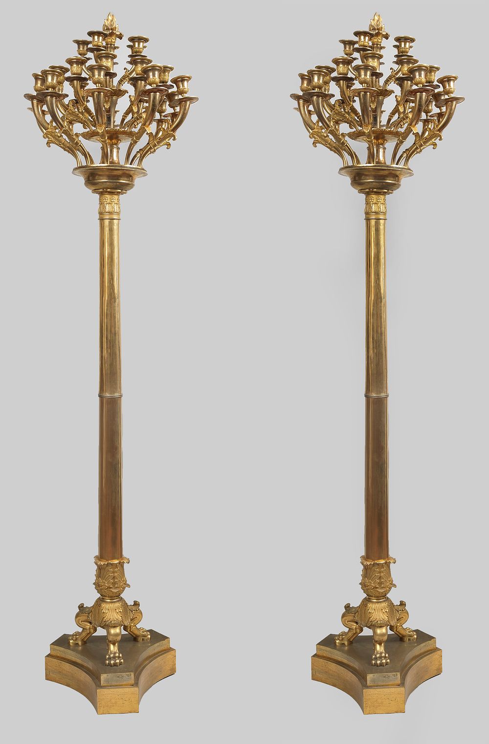 Bertolami Fine Art | Auction 361 | ANCIENT FURNITURE AND WORKS OF ART FROM 16th TO 20th CENTURY
