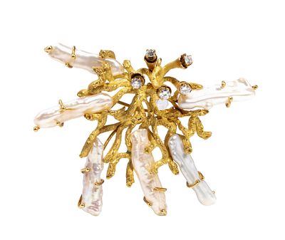 Gold pearl diamond brooch, 1970s. yellow gold, shaped like coral branches, embellished with 
