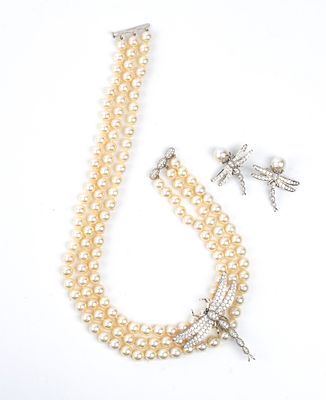 TIFFANY & CO.&reg; - The lot is comprising of: a three-strand saltwater cultured pearls necklace with 