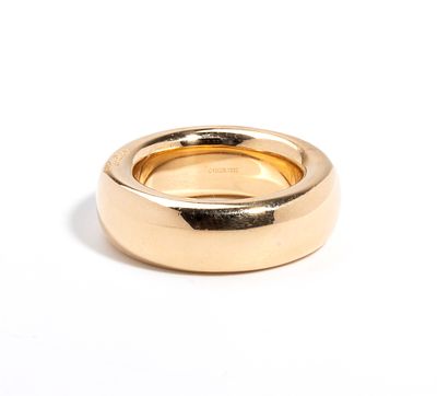 POMELLATO - 18k yellow gold. Signed "POMELLATO". 
Hallmarked “750 - 2056 MI”. IT size 11 – US size 