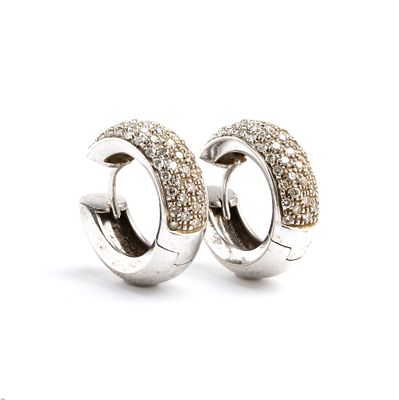 DAVITE & DELUCCHI - 18k white gold, with pave set round brilliant cut diamonds, estimated total 
