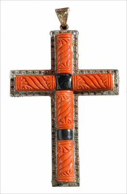 Yellow gold and silver cross set with 0.90 ct rose cut diamonds and Cerasuolo coral (Corallium 