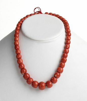 45 Cerasuolo coral (Corallium Elatius) graduated beads; Manifacture Guarracino, Torre del 