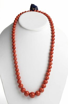 61 Cerasuolo coral (Corallium Elatius) graduated beads necklace. Manifacture Guarracino, Torre 