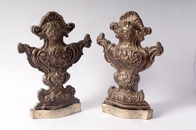 Pair of palm holders, second half of the 18th century. 33 x 23 x 12 cm 
Baroque in shape, made 