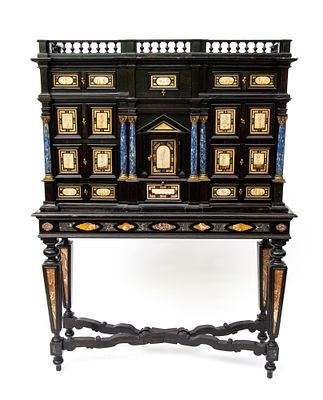 Italian coin cabinet with polychrome marble, early 17th century. Height x width x depth: 175 x 