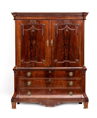Dutch sideboard cupboard, 18th century. Height x width x depth: 218 x 180 x 60 cm. double-bodied 