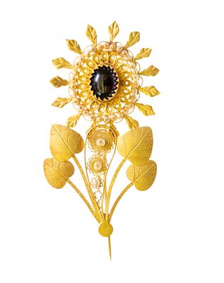 Gold Sardinian brooch with precious stones. Weight: 12,7 g. 18k gold Sardinian model brooch 