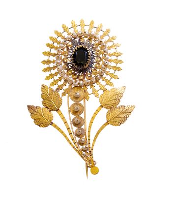 Sardinian brooch in gold and precious stones, Sardinia, 19th-20th century. Height x width: 7.5 x 