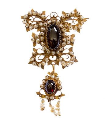 18k Gold Sardinian brooch with precious stones. Height x width 6.5 x 4.4 cm. Weight: 12 g. Gold 