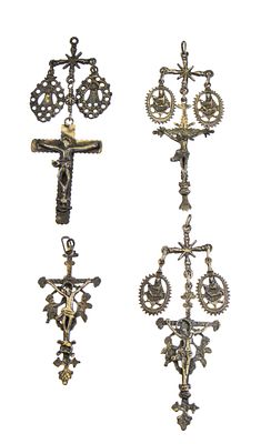 Lot of 4 solid silver Sardinian Crosses. Weight: 71,3 g. Including four types of pectoral or 