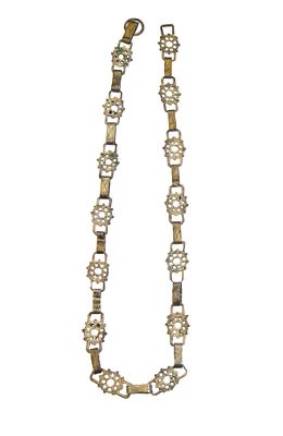 Silver chain 800, Italy, late 19th early 20th century. Length x depth: 52 x 1.3 cm. Weight: 28.8 