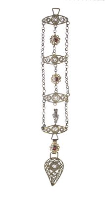 Pendant in 800 silver and red stones, Late 19th - early 20th century. Height x width: 23 x 3 cm. 